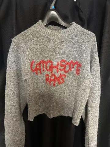 LAGUA GEM 그레이 크롭 니트