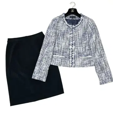 새상품급 인디비 스커트 수트 세트 노카라 블루 고급