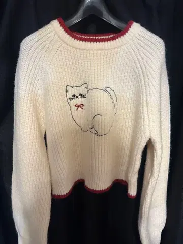 Alley 니트 고양이 자수