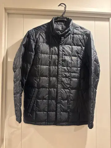 새상품급 크로커다일 네이비 다운 자켓 퀼팅