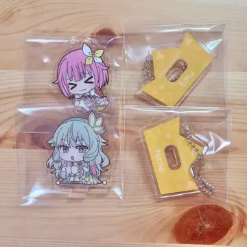 프로세카 스탠드 포함 아크릴 키링 네네 에무