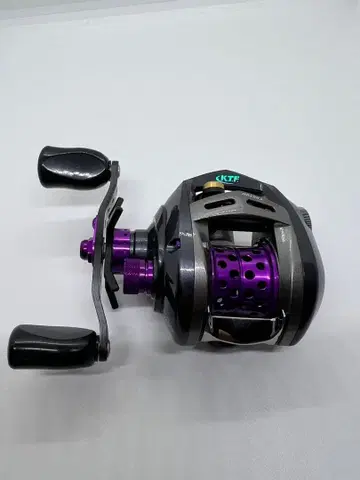 새상품급 중고 다이와 알파스 피네스 커스텀 KTF 풀 커스텀 왼쪽 퍼플
