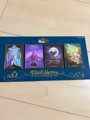 새상품 디즈니 리조트 판타지 스프링스 핀 배지 세트