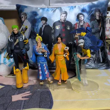 원피스 피규어 4개.