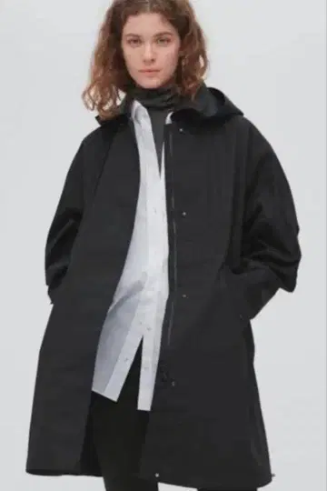 유니클로 블록 테크 릴랙스 하프 코트 블랙 XL 새상품급