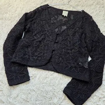 Sybilla 시빌라 레이스 니트 가디건 울 볼레로 꽃