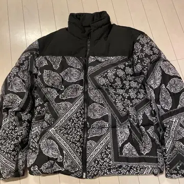 컨디션 최상 ZARA 반다나 페이즐리 무늬 퍼프 자켓 다운 자켓 M