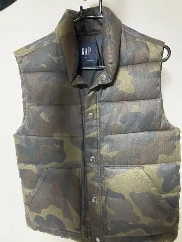 GAP 카모 패턴 베스트 XS