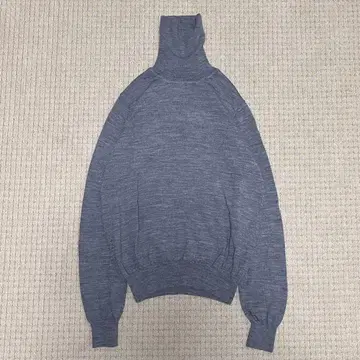 SLOANE 슬로우 14G 천축 메리노울 터틀넥 스웨터 니트
