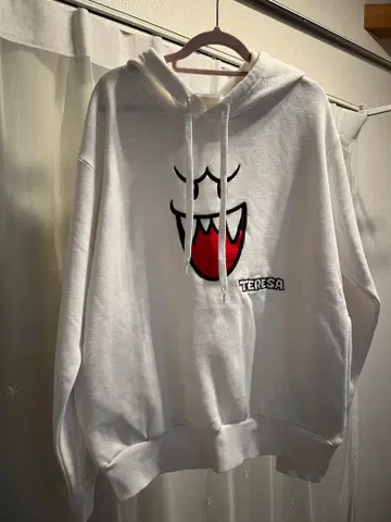 테레사 후드티 유니버셜