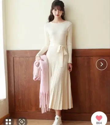 레이어드 스타일 플리츠 니트 원피스