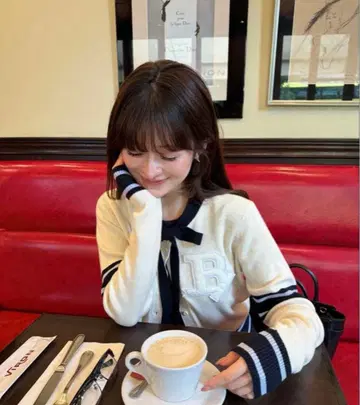 Bibiy. B. CLUB TIE CARDIGAN