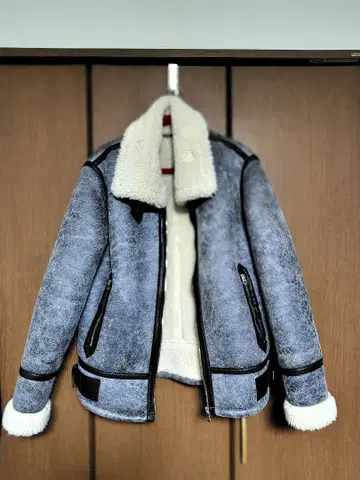 ZARA 무스탕 조 자켓