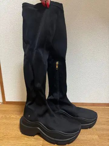 YELLO 블랙 롱 부츠