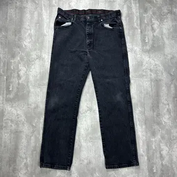 랭글러 멕시코제 가죽 로고 택 청바지 블랙 데님 W36 6012