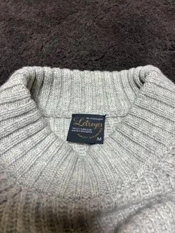 Letroyes 그레이 화이트 스트라이프 니트 M