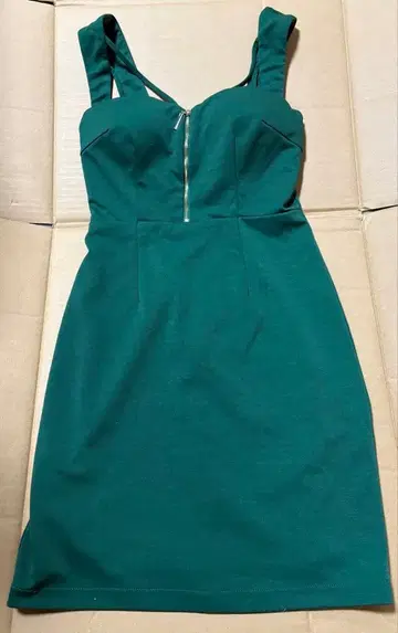 벨시아 그린 타이트핏 드레스 S