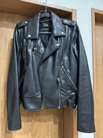 ZARA 블랙 라이더 자켓