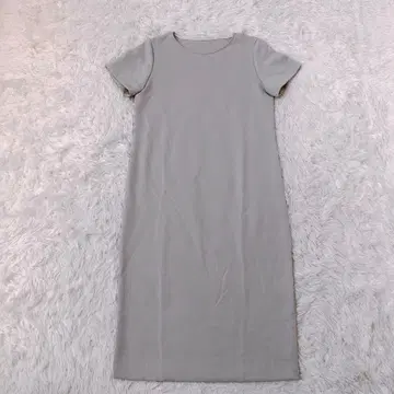 새상품급 Do CLASSE 반팔 원피스 분또 소재 롱 그린 계열 L