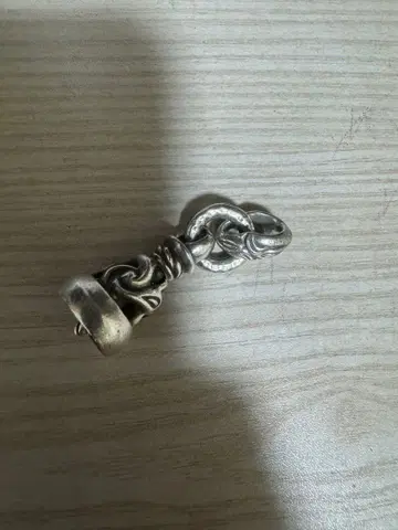 론 원스 목걸이 탑