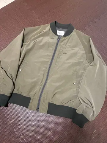 올리브 집업 자켓
