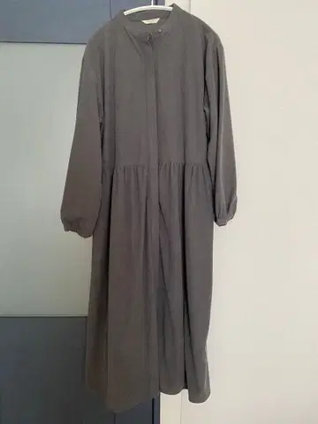 studio CLIP 차콜 그레이 긴팔 셔츠 원피스