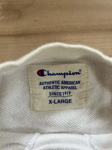 Champion 화이트 맨투맨 X-LARGE