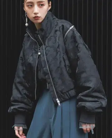 [ HARE ] 2WAY 에어 서멀 자카드 스탠드 블루종