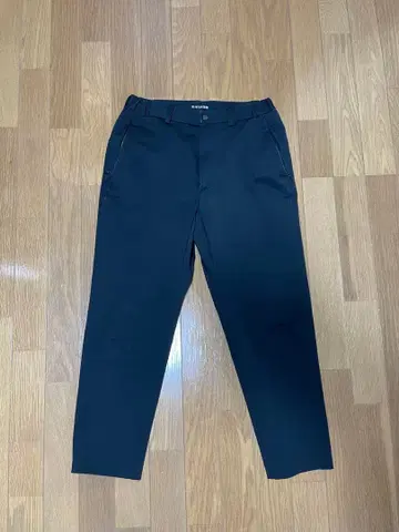 뉴발란스 슬림 테이퍼드 팬츠 사이즈 S