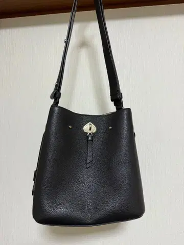 케이트 스페이드 블랙 숄더백