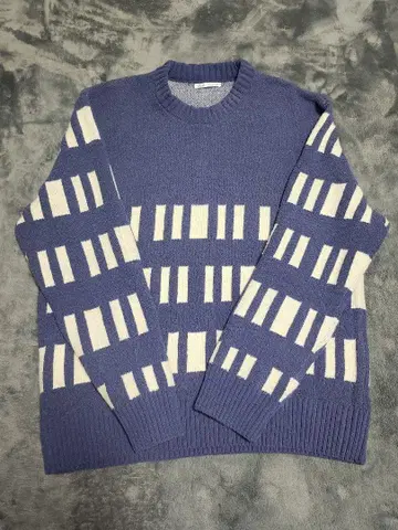 미사용 새상품 ZARA 니트 네이비 남성용 L 사이즈