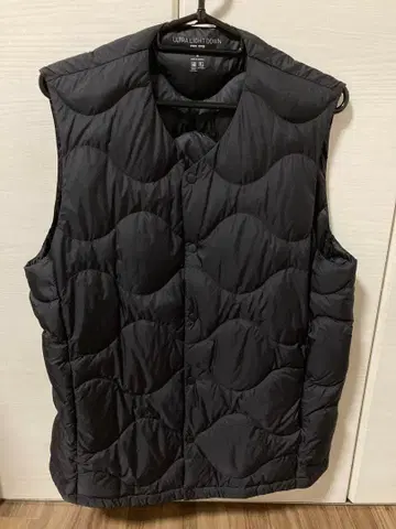 UNIQLO 울트라 라이트 다운 다운 베스트 M