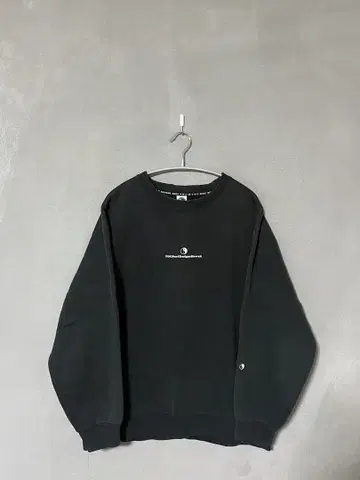 00s 타우칸 페이드 블랙 L 빈티지 맨투맨