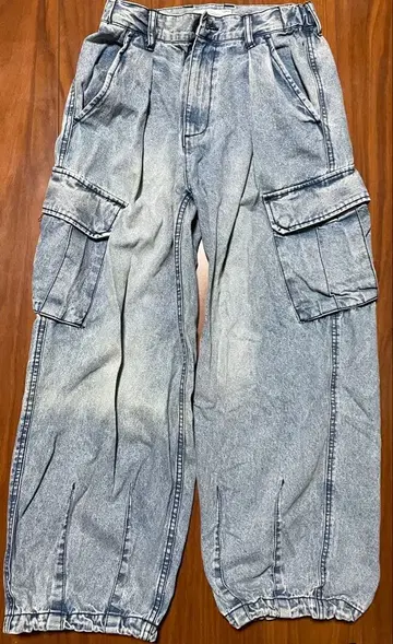 라이트 블루 카고 데님 팬츠