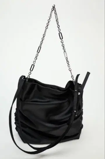 ZARA 새틴백 블랙