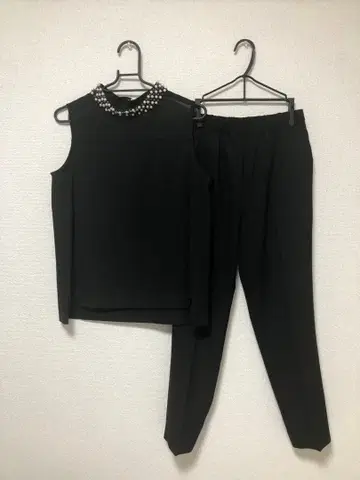 블랙 팬츠 셋업