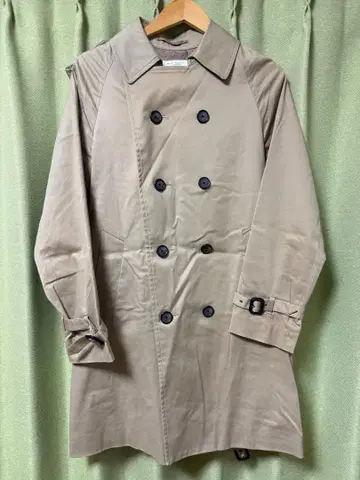 유나이티드 애로우즈 트렌치코트