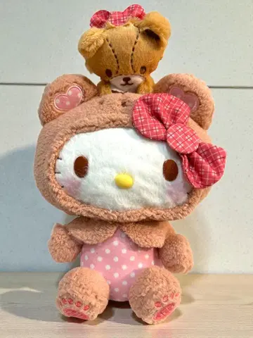 헬로키티 딸기신문 645호 콜라보레이션 페어 봉제 인형 산리오