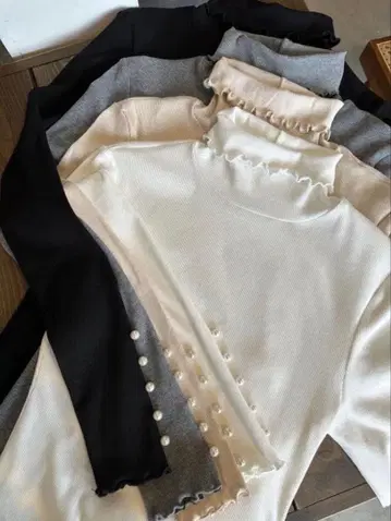 birthdaybash / LOU PEARL SLEEVE TOPS 블랙