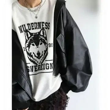 안티카 울프 프린트 오버 사이즈 트레이닝복