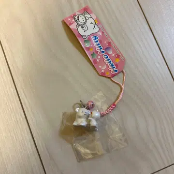 헬로키티 북극곰 스트랩