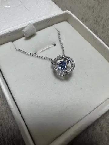 스와로브스키 댄싱 크리스탈