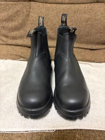 BLUNDSTONE LUG BOOT BS2240 size7