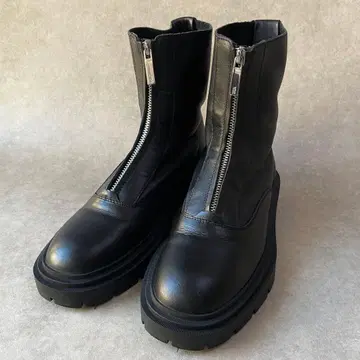 ZARA 자라 프론트 지퍼 숏부츠 천연 가죽 블랙 24.5