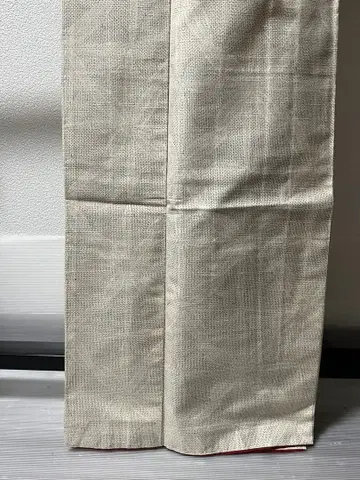 순수 실크  화이트 블랙 변화 린넨 잎 패턴 미사용 163cm