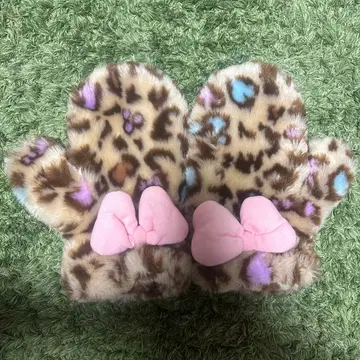 도쿄 디즈니 리조트 레오파드 무늬 미튼