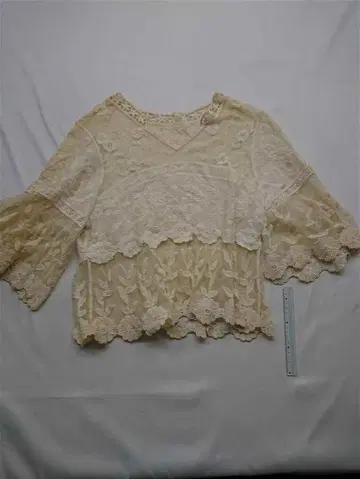 아메리빈티지 레이스 블라우스 아이보리 계열 여성용