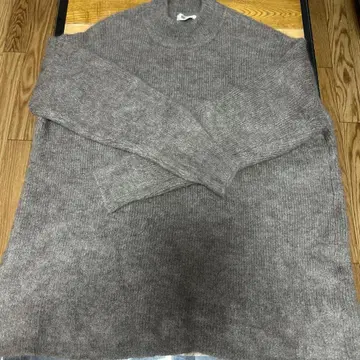 모헤어 니트 스웨터