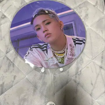 treasure  부채 서울콘 hello