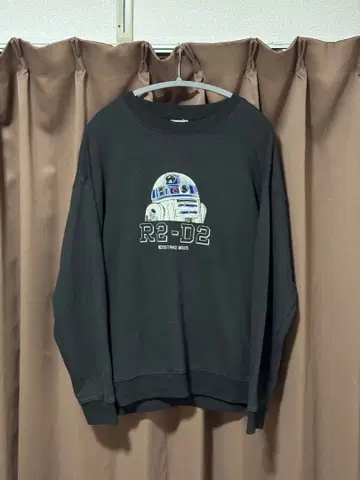 프릭스스토어 R2-D2 트레이닝복